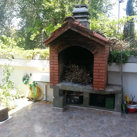 Apartamento 4 Seasons - Under Forest Park, Free Parking Split