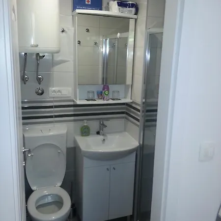 Appartement 4 Seasons - Under Forest Park, Free Parking *