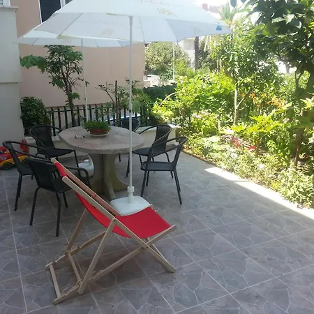 Appartement 4 Seasons - Under Forest Park, Free Parking Split