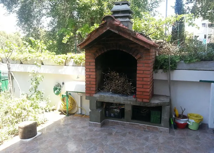 Apartamento 4 Seasons - Under Forest Park, Free Parking Split