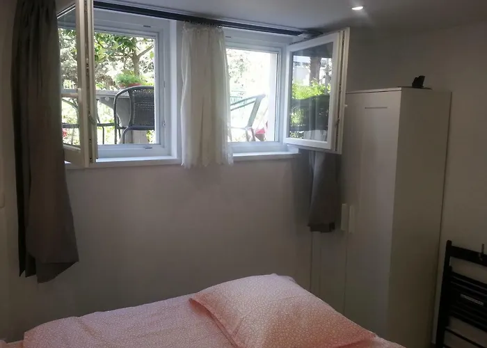 Apartamento 4 Seasons - Under Forest Park, Free Parking