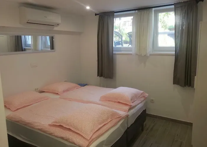 Apartamento 4 Seasons - Under Forest Park, Free Parking