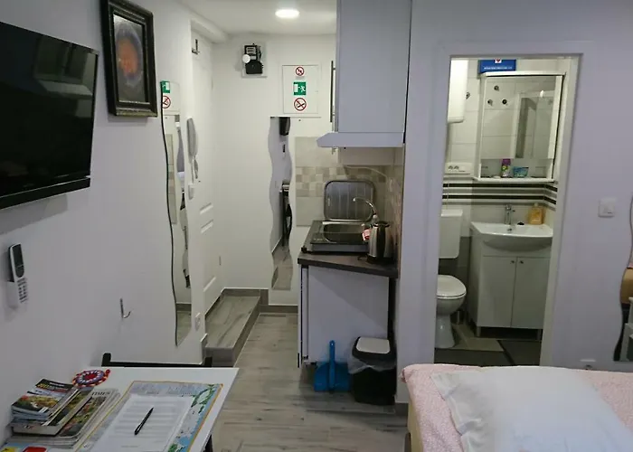 Apartamento 4 Seasons - Under Forest Park, Free Parking